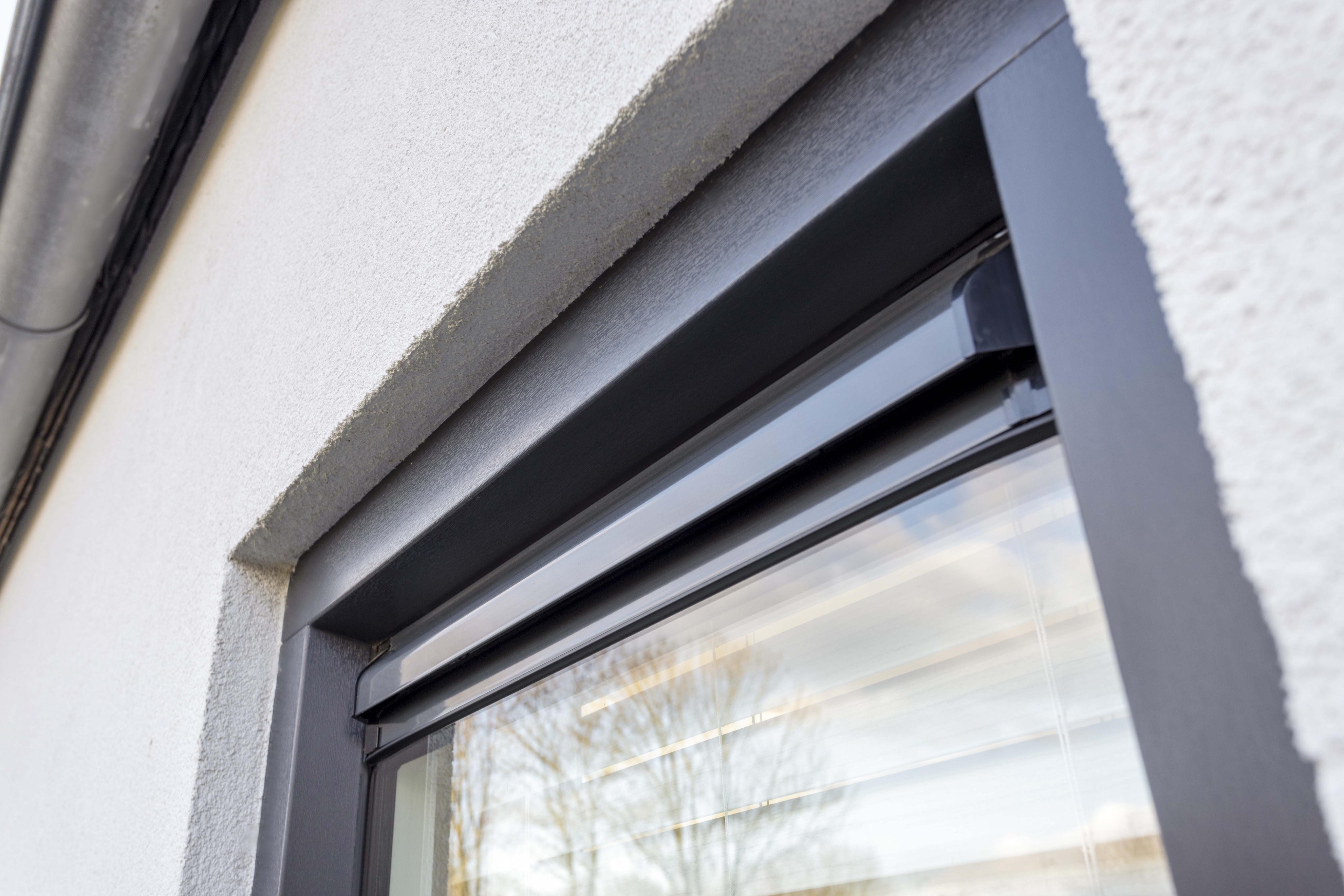 Antraciet kunststof kozijn