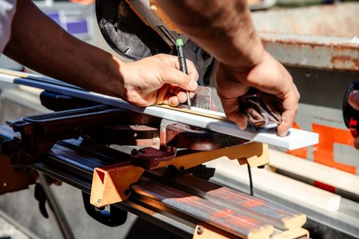 Monteren bij Ploeg kozijnen 