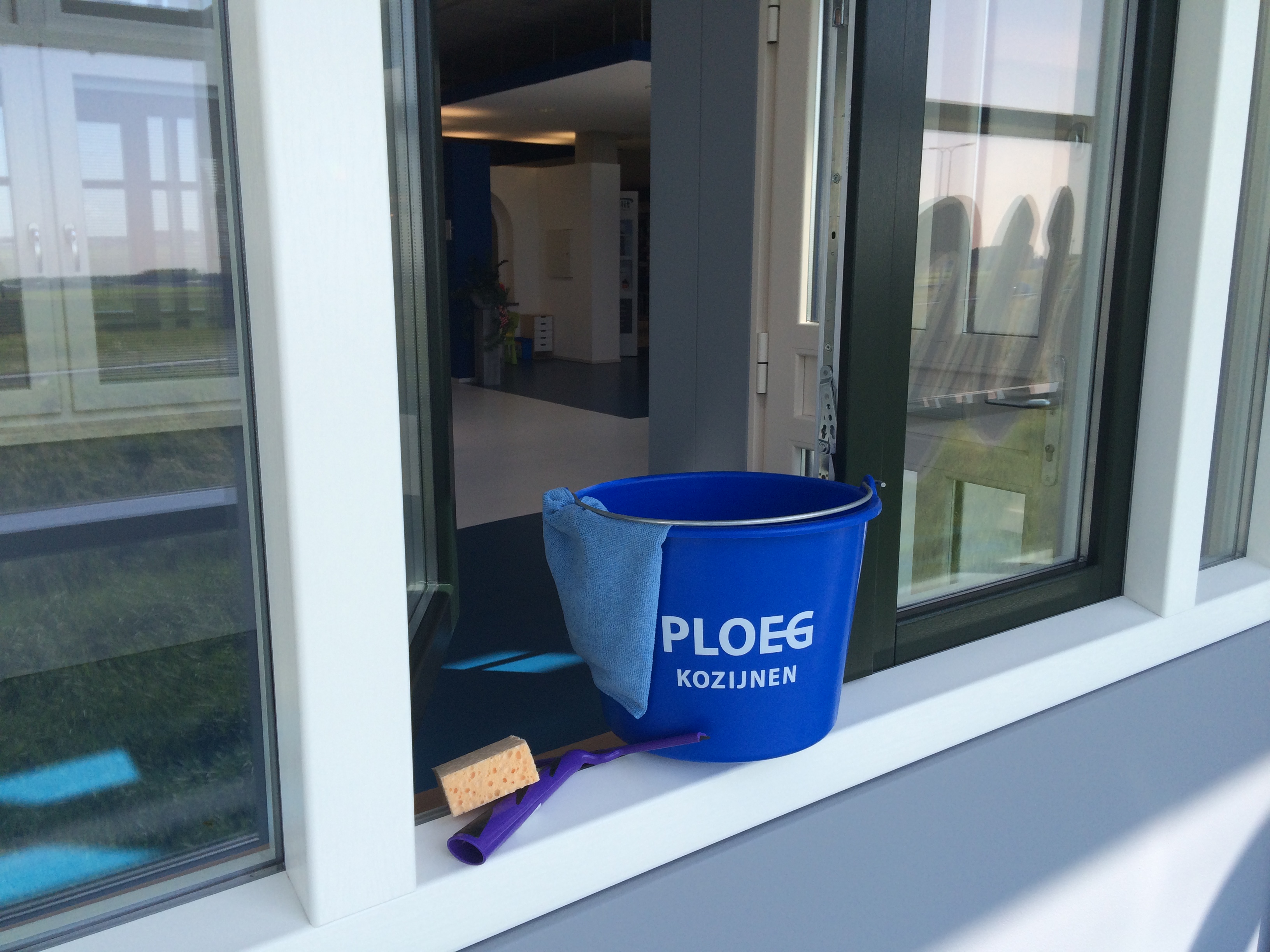 Ploeg kozijnen emmer voor klanten