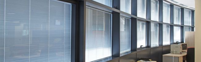 Zonwering tussen glas