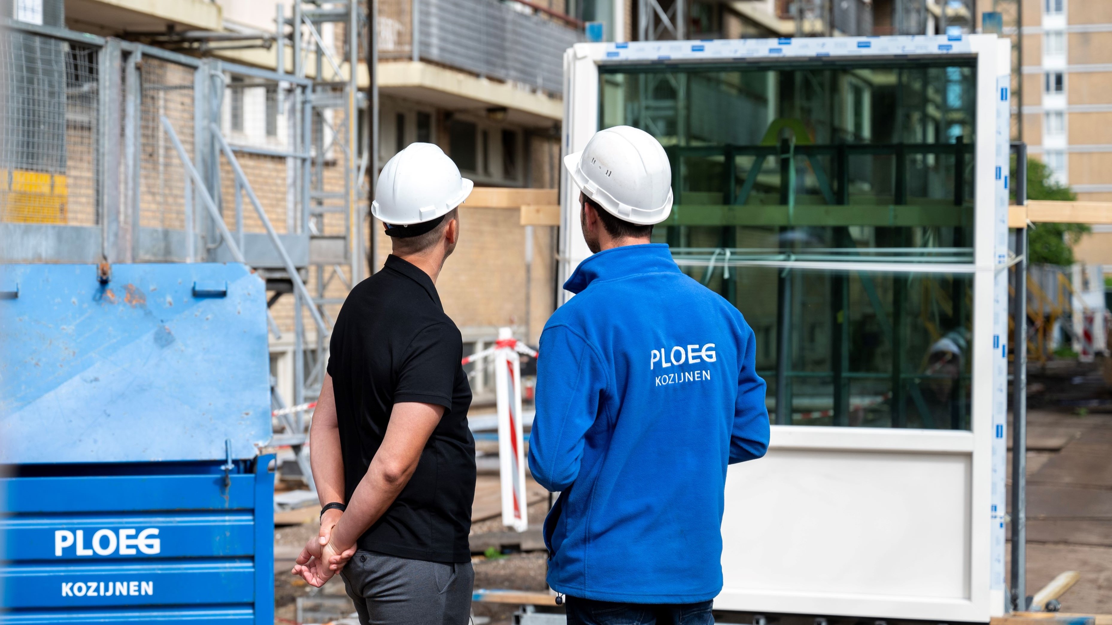 Voorbeglazen en prefab montage