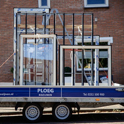 Bok met kozijnen