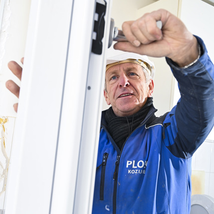 Stap 6 Plaatsen Kunststof Kozijn